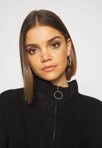Noisy May NMNEWALICE HIGH NECK  - Camisola - black