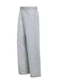 Svetlomodré rifle širokých nohavíc s vysokým pásom, s bočnými švami a jedným zadným vreckom.