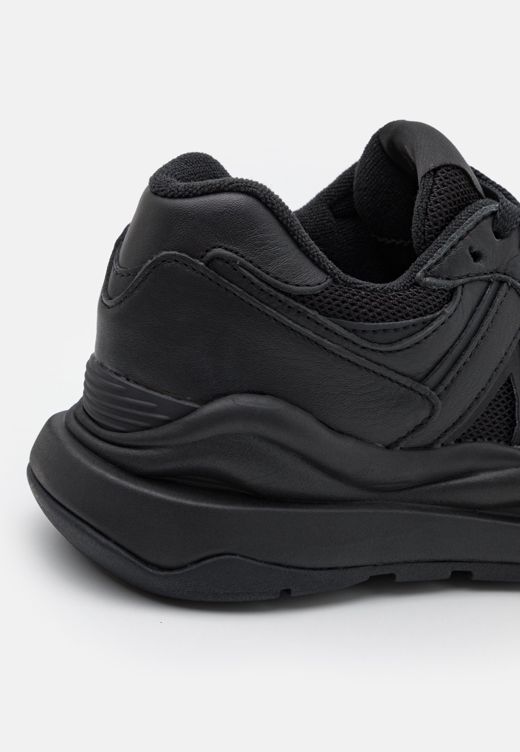 New Balance 5740 UNISEX - Sportbačiai 