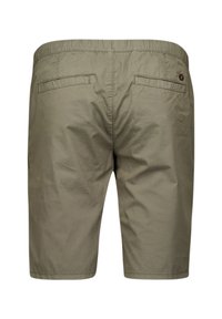 Khaki shorts met een elastische tailleband, twee achterzakken, een gladde textuur en een iets losser model. Heeft subtiele branding.