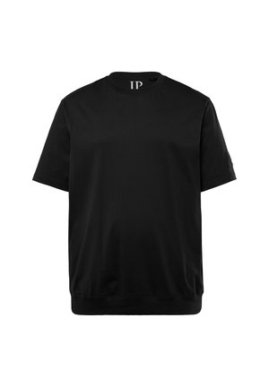 Camiseta negra de manga corta hecha de tela suave, con cuello redondo, corte relajado y un logo sutil en la manga.