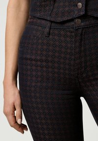 Wrangler Jeans a zampa - mahogany