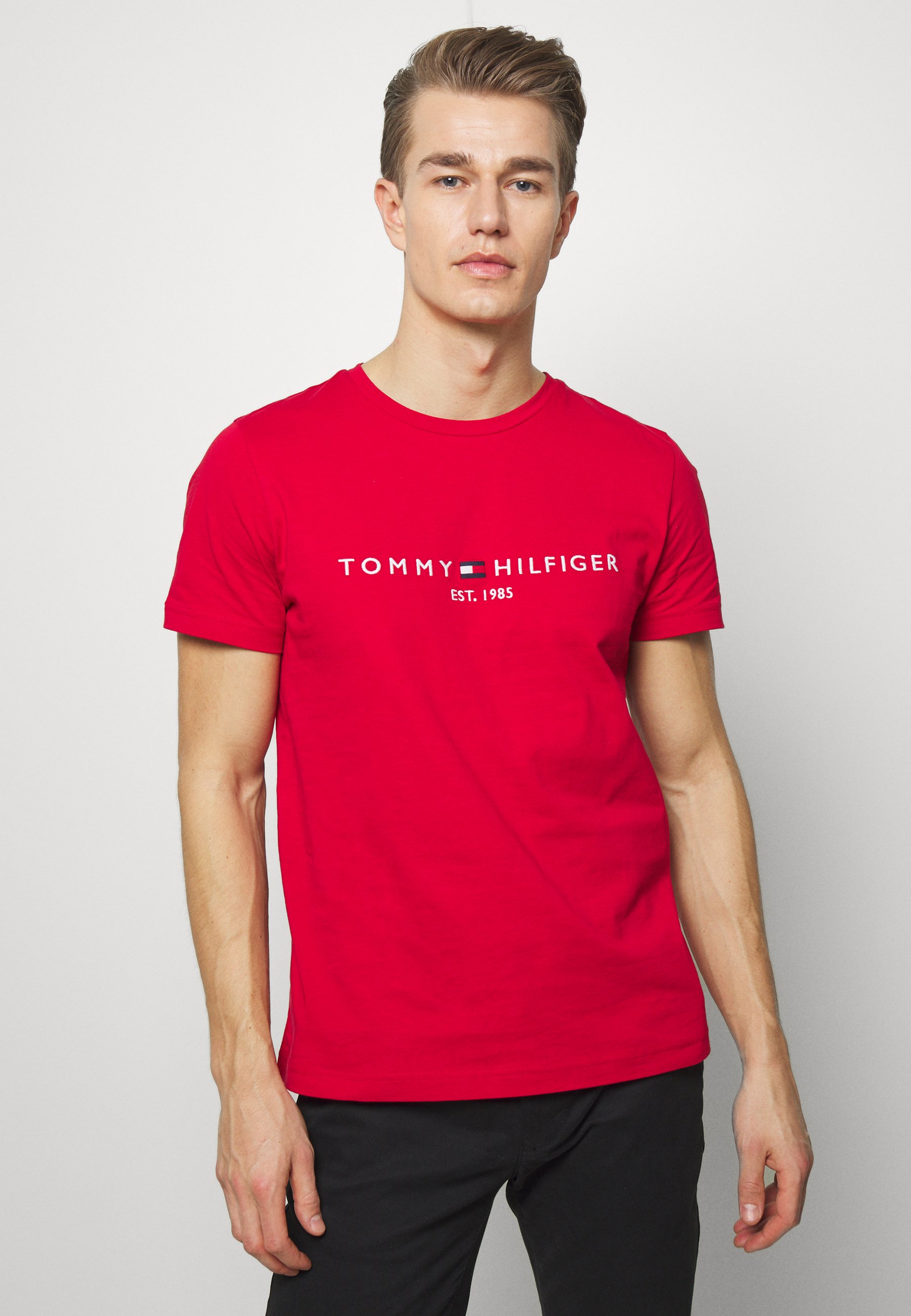 Tommy Hilfiger LOGO T-shirts - red/rød Zalando.dk