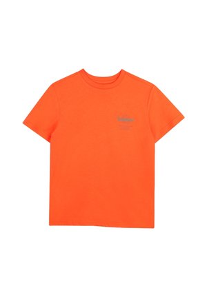 T-shirt arancione brillante a maniche corte con scollo rotondo, con piccolo logo Timberland e testo sul petto a sinistra.