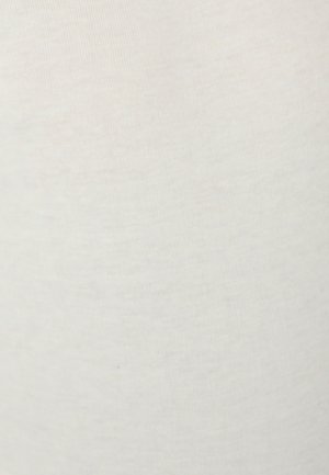 Texture di tessuto bianco, leggermente strutturata con un fine motivo intrecciato. Aspetto morbido, leggero e liscio al tatto.