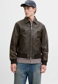 Jack & Jones Ādas jaka - chocolate brown