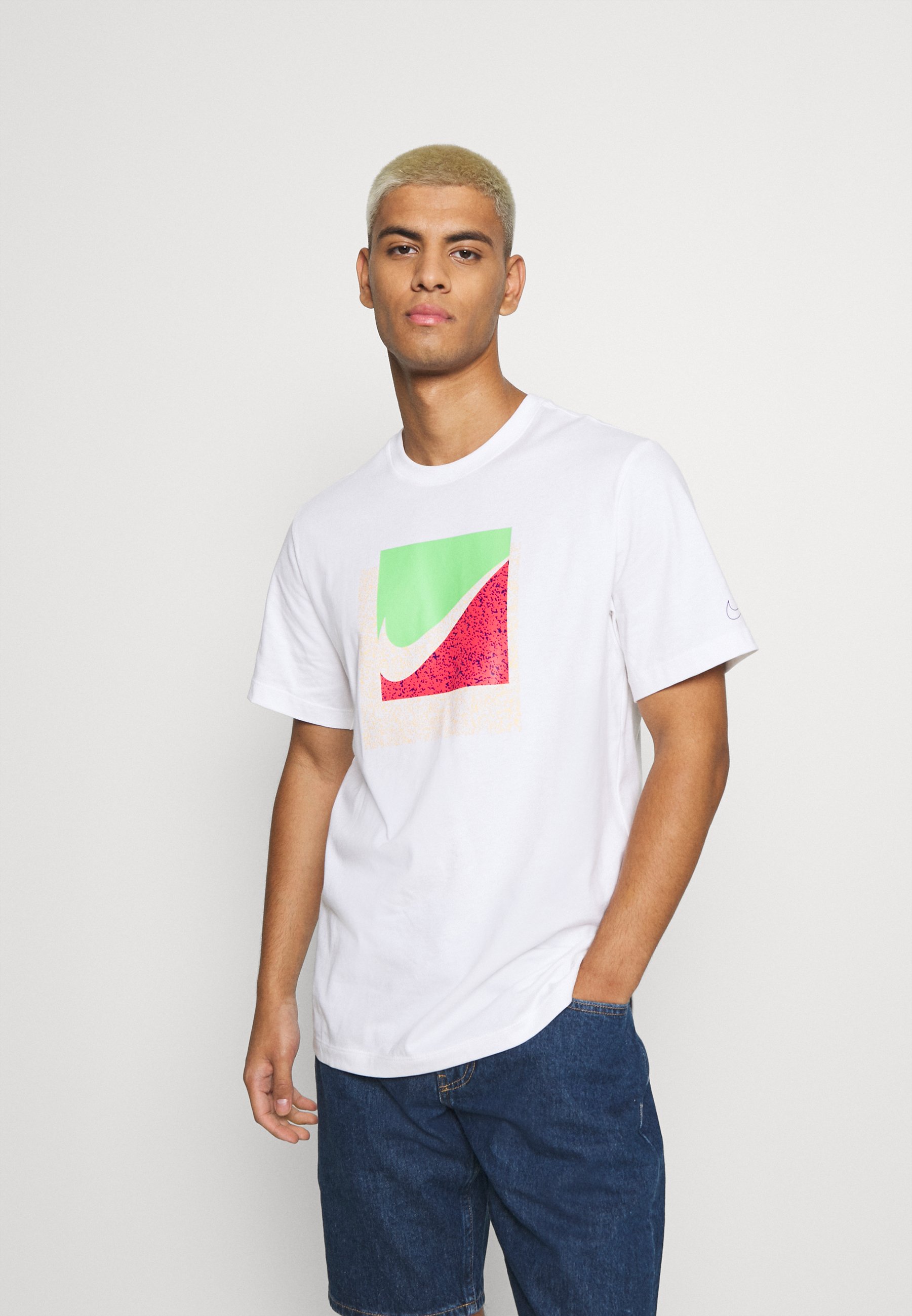 nike heaven box tee