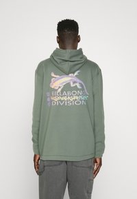 Billabong COMPASS - Felpa con cappuccio - surplus