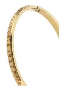 Bracciale color oro con superficie liscia e accenti a motivo piramidale in rilievo. Inciso con "Furla 1927" su un lato.