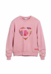 Rožinis džemperis su apvalia iškirpte, puoštas širdies motyvu su daugiaveidėmis siuvinėtomis detalėmis ir maža etikete apačioje.