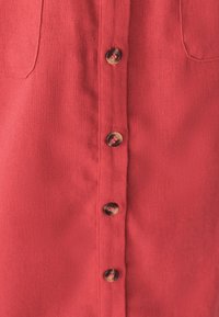 Unausgewählt, red
