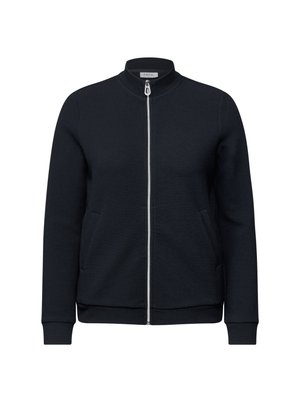 Marineblaue Kapuzenjacke mit hohem Kragen, strukturiertem Stoff, seitlichen Taschen sowie gerippten Bündchen und Saum. Mit einem silbernen Reißverschluss.