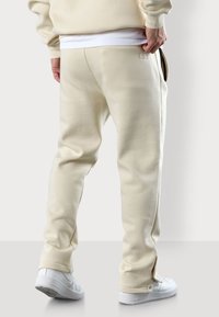 ESTEEM ESSENTIAL BUTTONS - Jogginghose - beige