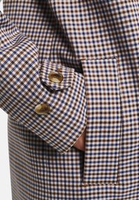 GANT CHECKED CAR - Klassisk frakke - cacao