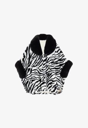 Zebrastrepen nepbont cape met een zwarte kraag en manchetten. Voorzien van een centrale sluiting en een zachte textuur. Voornamelijk zwart en wit.