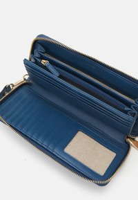 MICHAEL Michael Kors JET SET TRAVEL CONTINENTAL - Lommebok - dark chambray