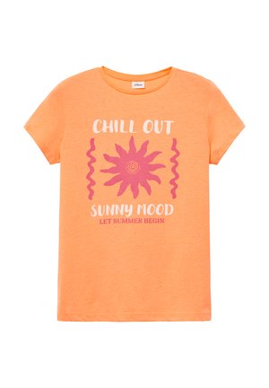 - T-shirt z nadrukiem