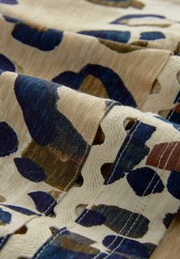 REGULAR FIT-SUMMER - Shorts - animal print