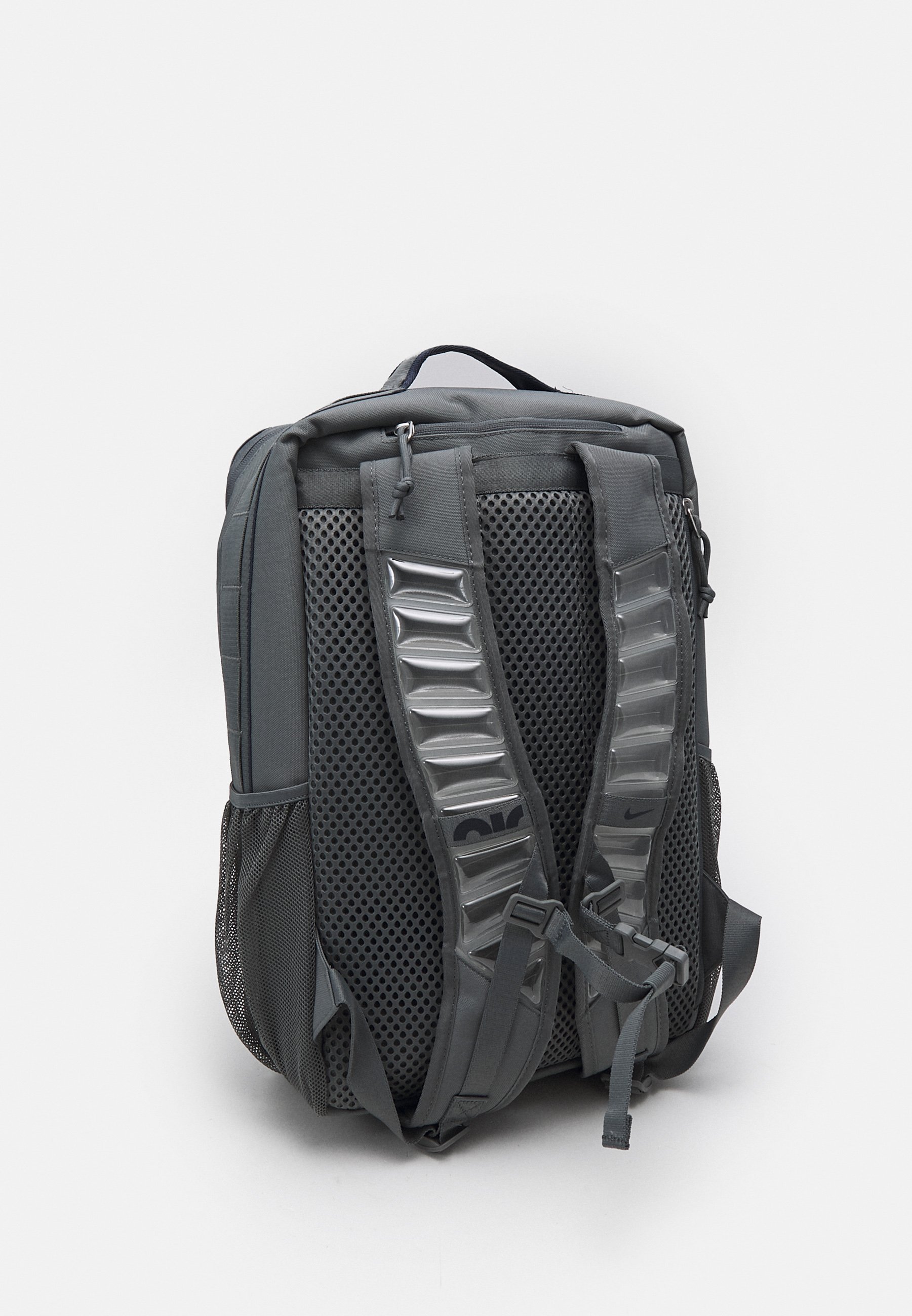 zaino da viaggio nike