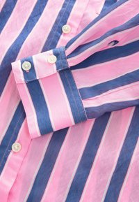 REGULAR FIT LONG SLEEVE - Bluza s gumbima - pink navy stripe