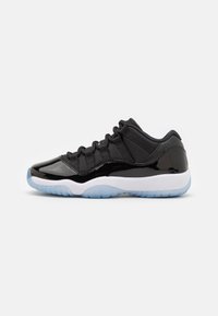 11 Retro Low Jordan Basse Pas Cher Jordan AIR JORDAN 11 RETRO LOW