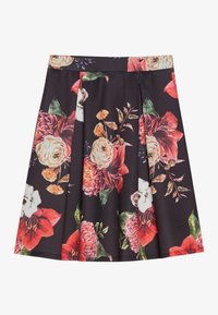 Kukkakuvioinen pleat-hame tummalla taustalla, jossa on punaisia, vaaleanpunaisia ja valkoisia kukkia. Valmistettu kevyestä kankaasta, sisältää joustavan vyötärön.