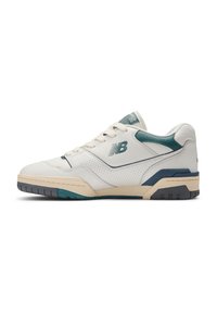 New Balance Tenisky - white