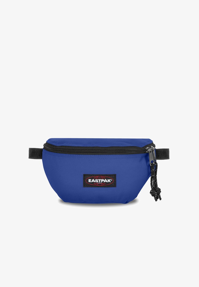 Modrá látková ledvinka s černým zipem a nastavitelným popruhem. Na přední straně má logo a hladký, odolný povrch.