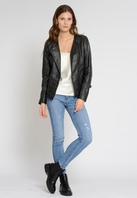 Maze Nahkatakki - black