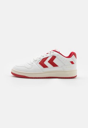 POWER PLAY RETRO - Trainers - white/red