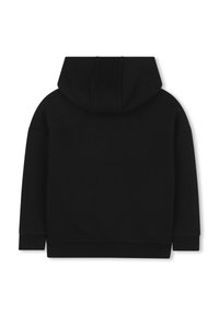 Sweat à capuche noir avec une texture douce, doté d'un col rond et de manches longues, sans graphismes ni embellissements visibles.