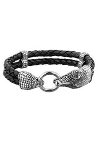 Svart flätad läderarmband med två silverkrokodilhuvuden och en rund silverknäppning i mitten. Strukturerade detaljer på huvudet.