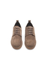 Les Deux TAYLOR - Belebújós cipők - walnut