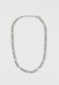 Collier en chaîne argentée comprenant un mélange de maillons ovales et ronds, avec une finition texturée et un fermoir ajustable.