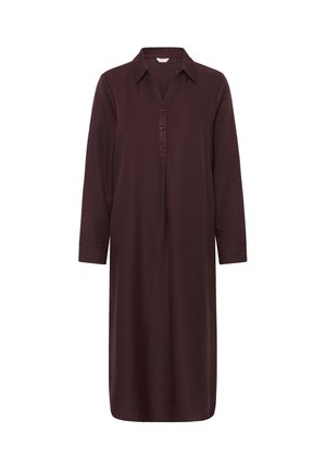 Burgundijas nokrāsas kleita ar garām piedurknēm, apkakli, priekšējo pogu apdari un sānu kabatām. Izgatavota no viegla, teksturēta auduma komfortam.