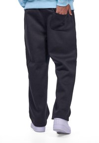 Dropsize STRAIGHT LEG JOGGER - Tracksuit bottoms - black