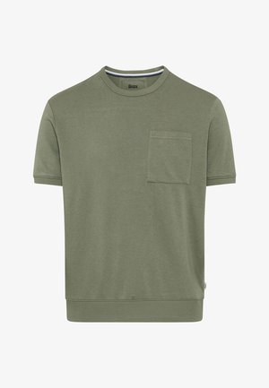 Olivgrünes T-Shirt mit kurzen Ärmeln und Rundhalsausschnitt, Brusttasche auf der linken Seite, gerippte Bündchen und Saum, Markenetikett im Krageninneren.
