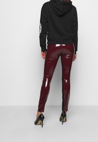 KARL LAGERFELD Jersey con capucha - black