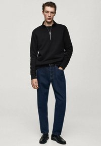 Mango Sportska majica - black
