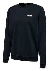 Czarna bluza z długim rękawem i okrągłym dekoltem z białym logo „hummel SPORTSWEAR” na lewej piersi, prążkowane mankiety i dół.