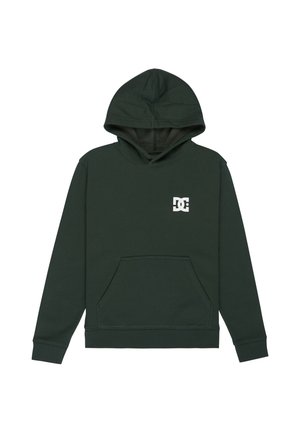 Ciemnozielona bluza z kapturem, przednią kieszenią i małym białym logo DC Shoes po lewej stronie klatki piersiowej, rozłożona na białym tle.