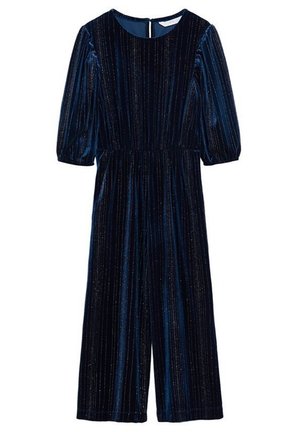 Marineblauwe fluwelen jumpsuit met subtiele verticale metallic strepen, opgeblazen mouwen tot de elleboog, ronde halslijn en een elastische taille.