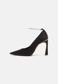 High Heel Pumps - black