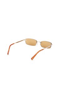 Metalové sluneční brýle s hnědými tónovanými skly, prodlouženým oválným tvarem a oranžovými mramorovanými acetátovými stranami. Stříbrné akcenty na rámu.