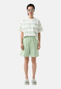 Bogner OLANA - Shorts - hellgrün