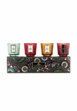 GIFTSET VOLUSPA 4 PETITE PEDESTAL CANDLE JAPONICA 2024 - Doftljus - multicolor