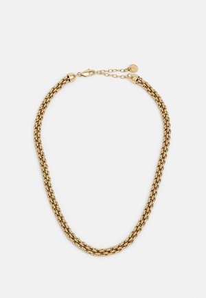 Collana in tono oro con catene intrecciate e finitura testurizzata, chiusa da un gancio e dotata di catena regolabile per personalizzare la lunghezza.
