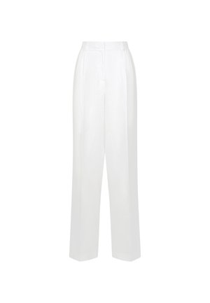 Hvide højttaljede skræddersyede bukser med lige brede ben og forreste plisseringer, vist mod en hvid baggrund.