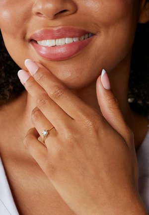 Lucardi, STATEMENT - Ring - gold-coloured white
