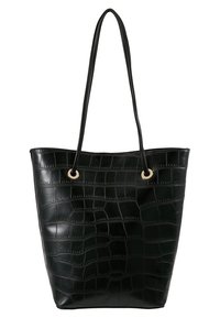 Sac fourre-tout en crocodile noir gaufré avec texture lisse, longues anses et œillets dorés. Design sans fermeture pour un accès facile.